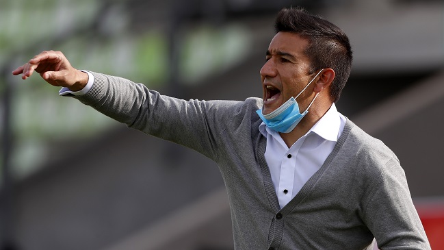 Santiago Wanderers anunció la salida del entrenador Víctor Rivero