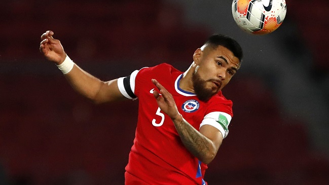 Paulo Díaz: Todavía no se ve la mano de Martín Lasarte en la Roja