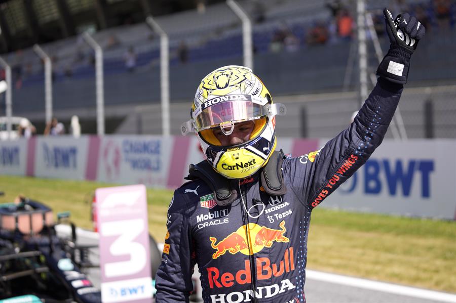 Max Verstappen se quedó con la pole y saldrá primero en el Red Bull Ring