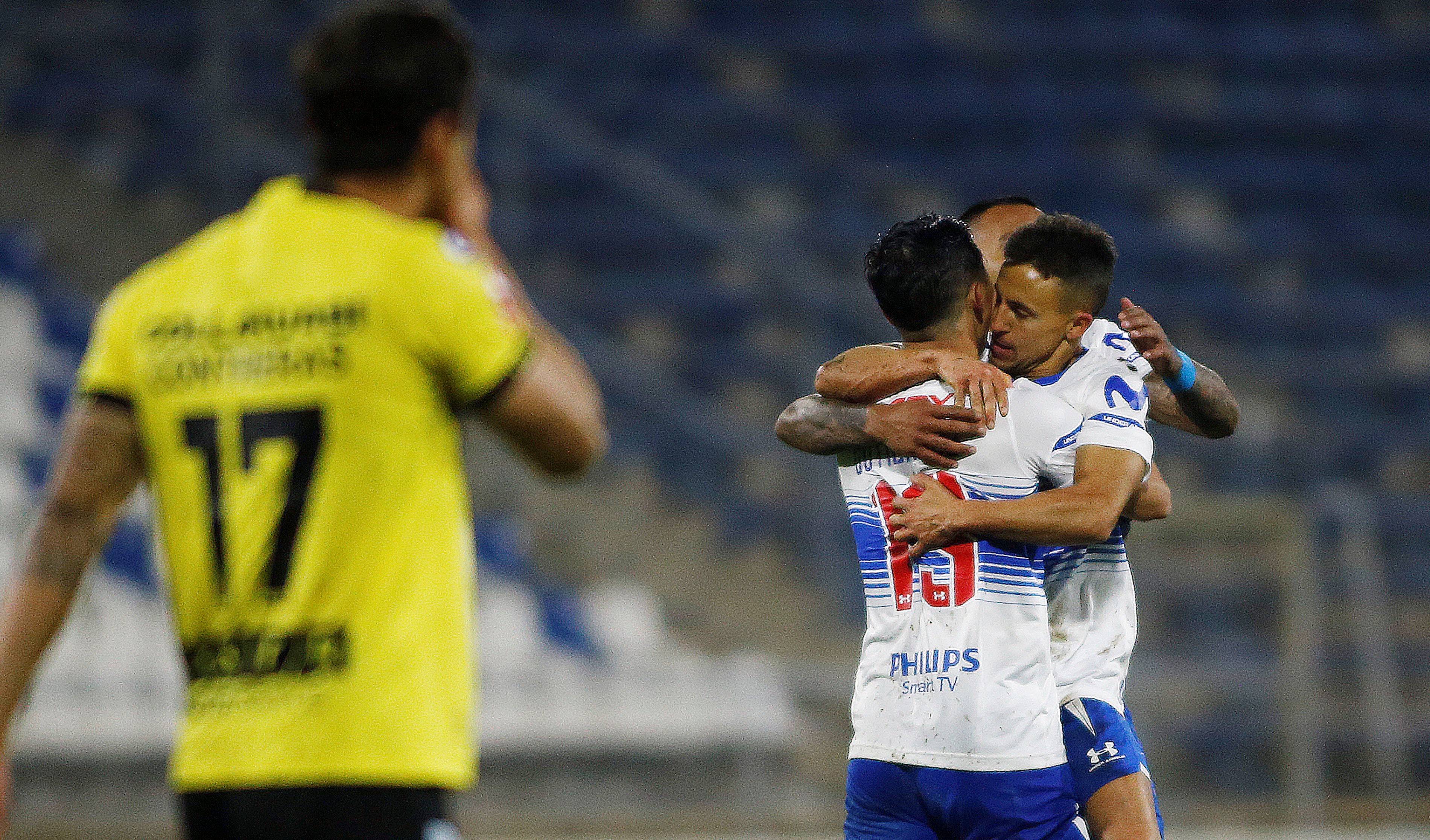 “La Franja”: El dramático paso de la UC a octavos de Copa Chile tras remontar y batir en penales a Iquique