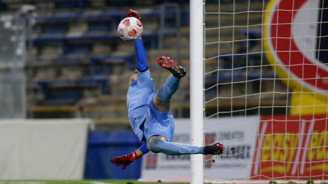 Revive la infartante victoria en penales de Universidad Católica sobre Iquique en Copa Chile