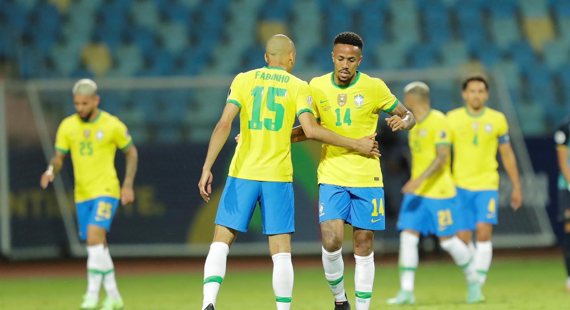 Eder Militao anotó un golazo de cabeza para dar ventaja a Brasil sobre Ecuador
