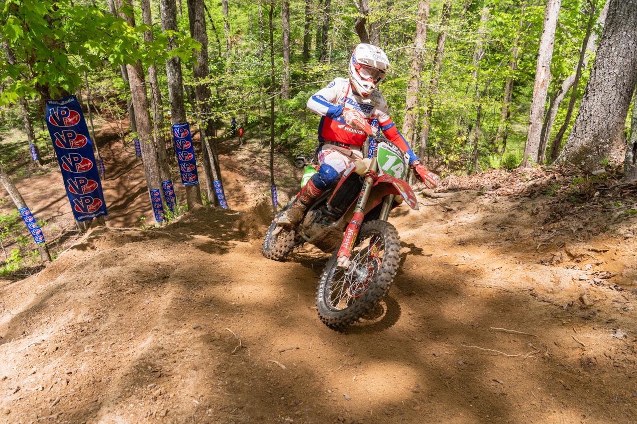 Ruy Barbosa terminó top ten en dura carrera en medio de montaña en Virginia
