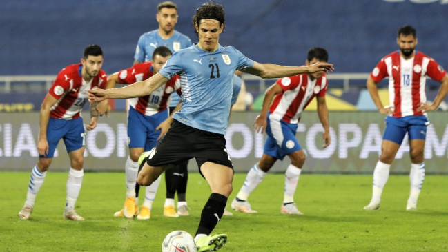 Cavani marcó con un certero penal el único tanto del triunfo de Uruguay ante Paraguay
