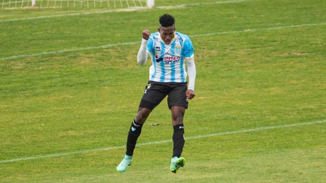 Magallanes goleó a Audax y sacó importante ventaja en Copa Chile