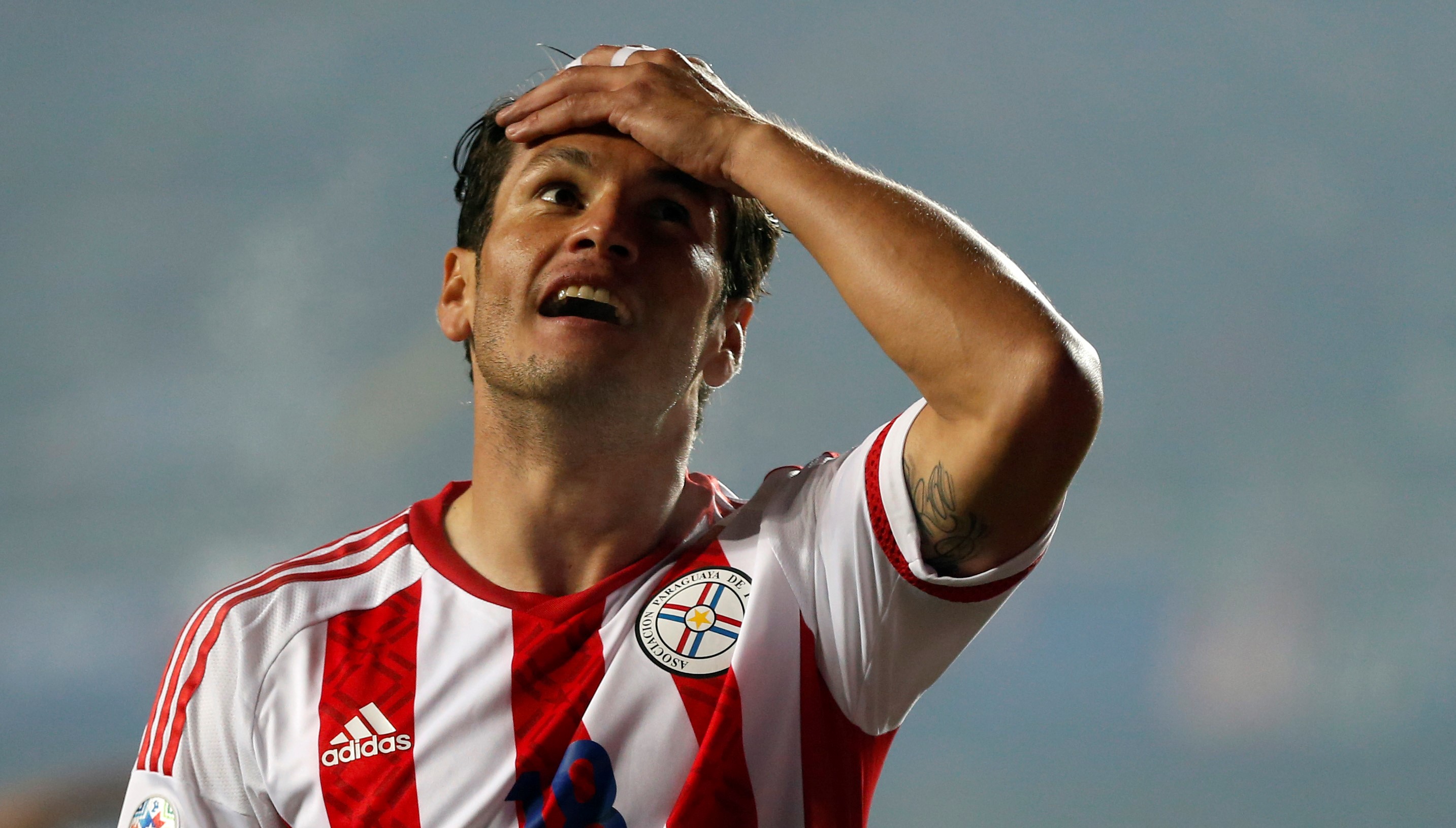 El paraguayo Nelson Haedo Valdez anunció su retiro del fútbol a los 37 años