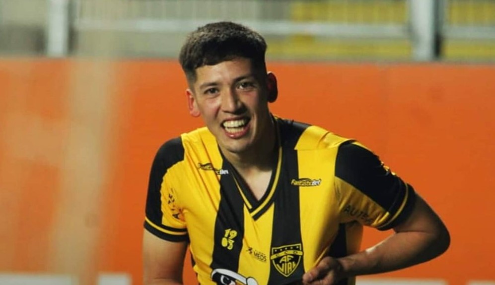 Fernández Vial golpeó primero a la U en Copa Chile con un golazo de Bastián Solano