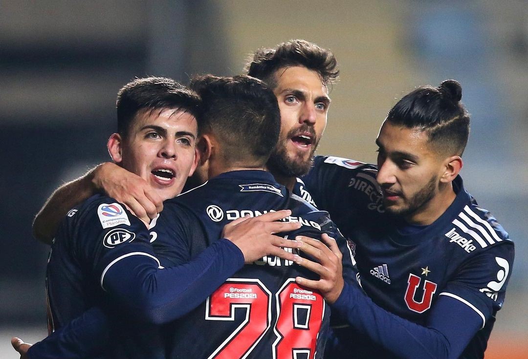 Brandon Cortés la armó y Joaquín Larrivey remató para el empatar ante Fernández Vial