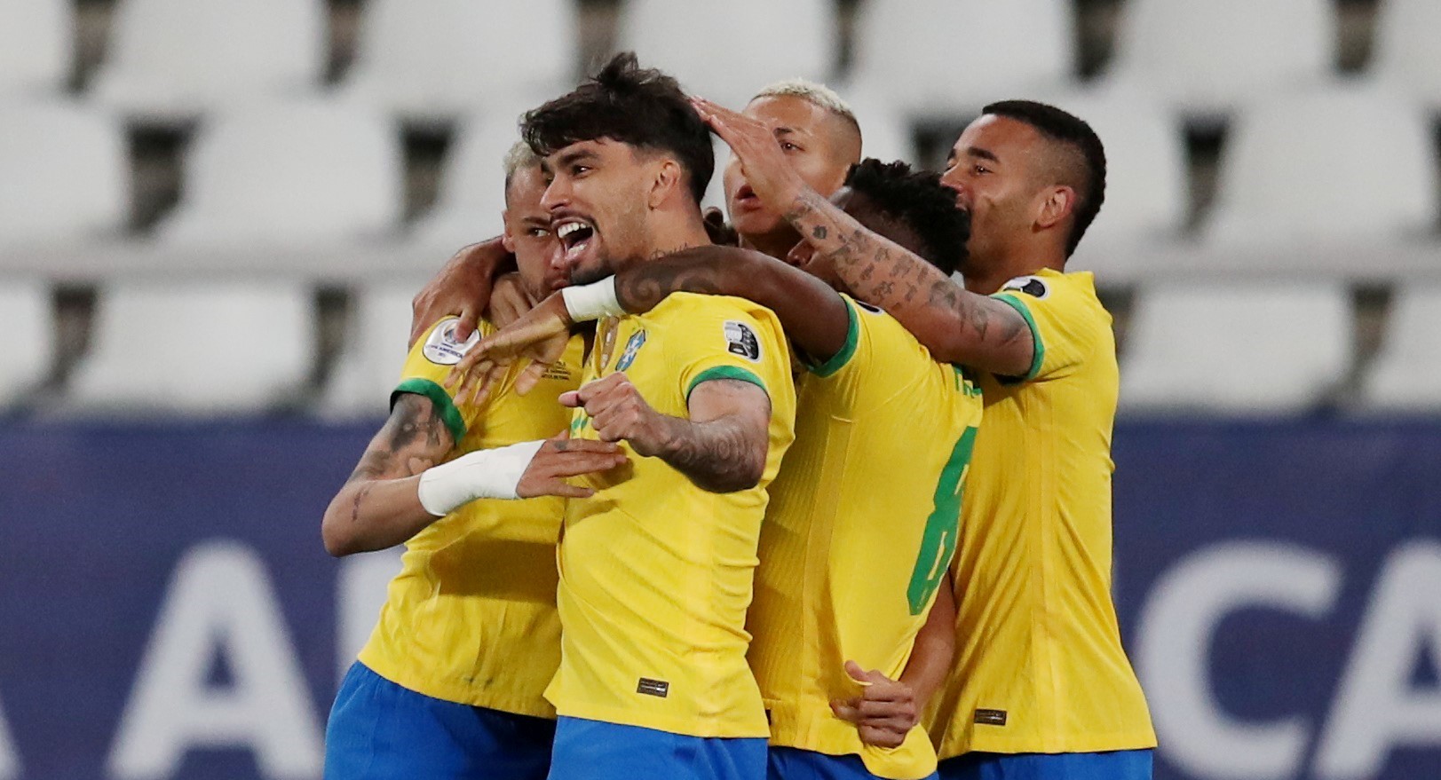 ¡Balde de agua fría! El gol de Lucas Paquetá que puso a Brasil en ventaja ante la Roja