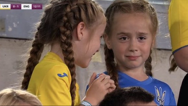 “Lloren para que se hagan millonarias”: Niñas ucranianas fueron virales en derrota con Inglaterra
