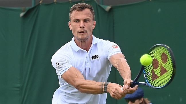 Fucsovics sorprendió a Rublev y será rival de Djokovic en cuartos de Wimbledon