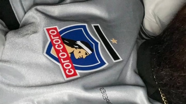 Arturo Vidal posó con camiseta de Colo Colo e hinchas añoran su regreso al club