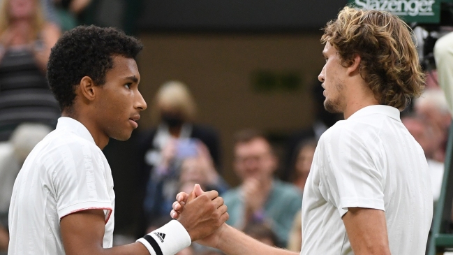 Felix Auger-Aliassime tumbó a Zverev en octavos de Wimbledon