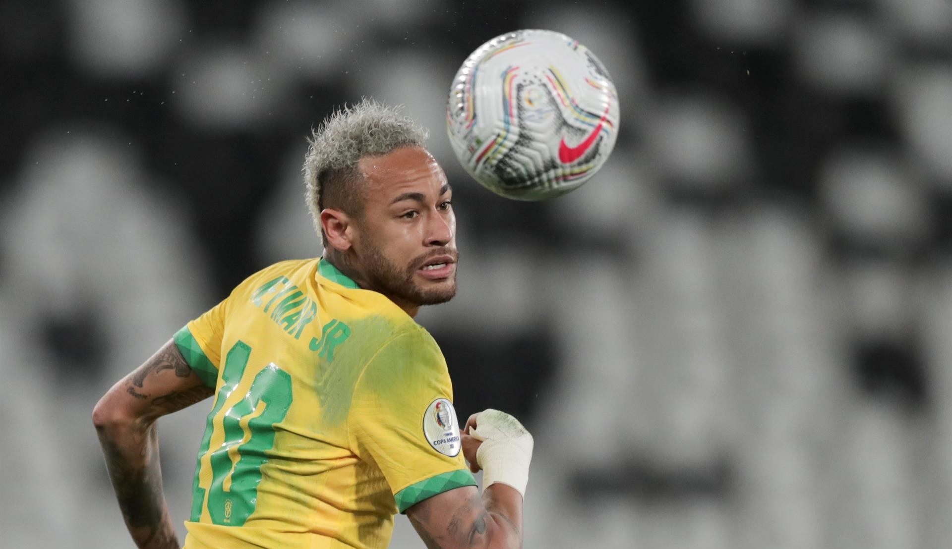 Oscar Ruggeri criticó duramente a Neymar: “No tiene códigos en la cancha”