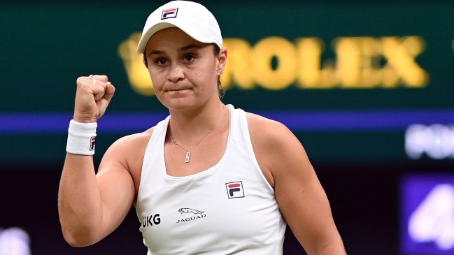 Ashleigh Barty se metió en semifinales de Wimbledon y jugará ante Kerber