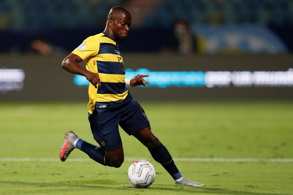 Messi y Neymar lideran el ranking de disparos al arco en la Copa América