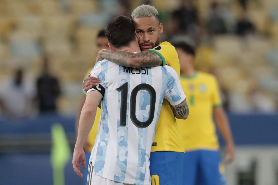 Buenos amigos, mejores rivales: El abrazo de Neymar y Messi antes de la final de la Copa América