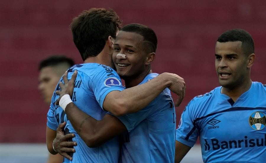 Gremio venció a Liga de Quito y tomó ventaja en Copa Sudamericana