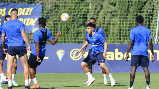 Tomás Alarcón se sumó a la pretemporada de Cádiz