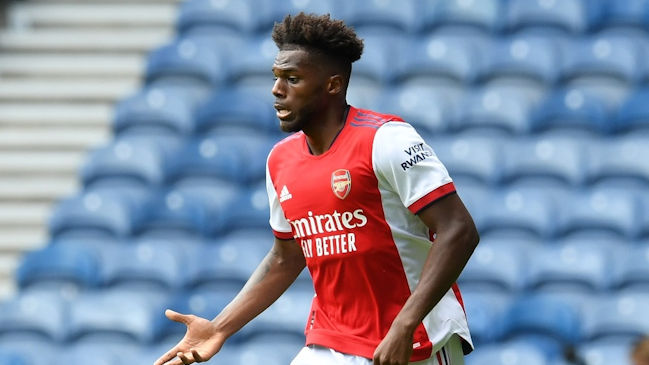 Nuno Tavares tuvo debut goleador con Arsenal en empate ante Rangers en amistoso