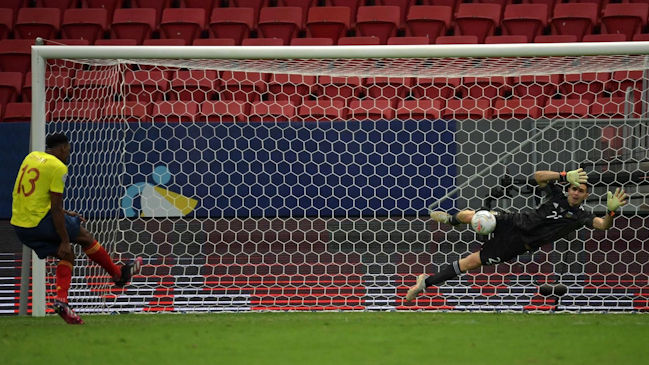 Emiliano Martínez se disculpó con Yerry Mina: Lo de hablar fue algo para hacerme fuerte