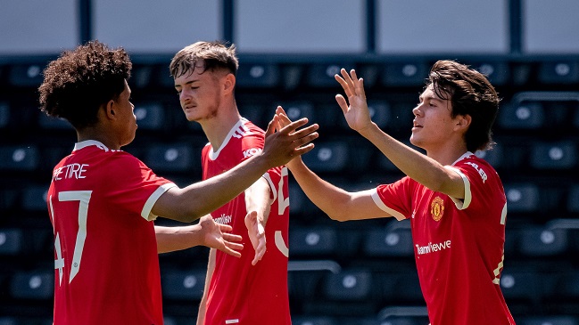 Manchester United celebró ante Derby County de Wayne Rooney en amistoso