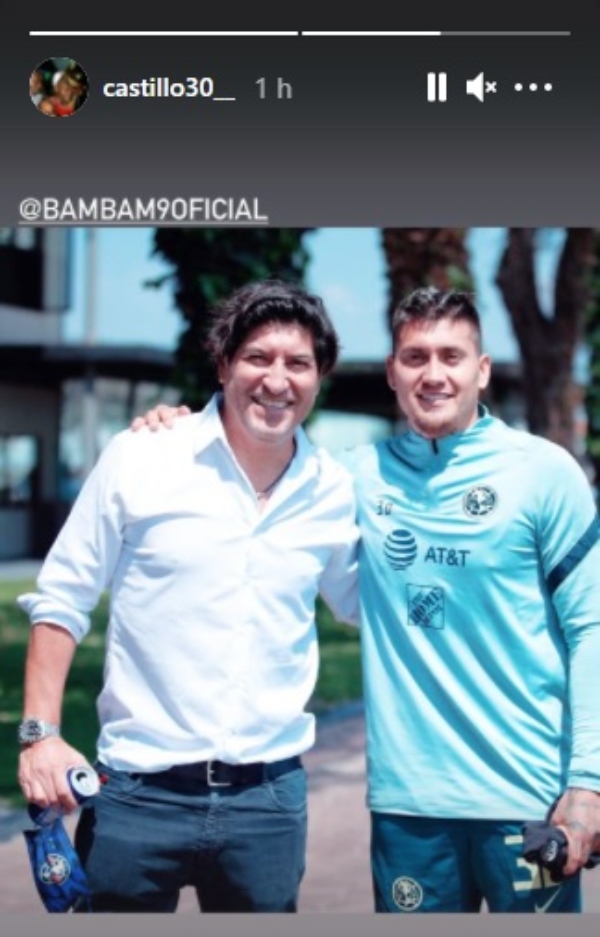 ¡Encuentro de goleadores! Nicolás Castillo compartió con Iván Zamorano