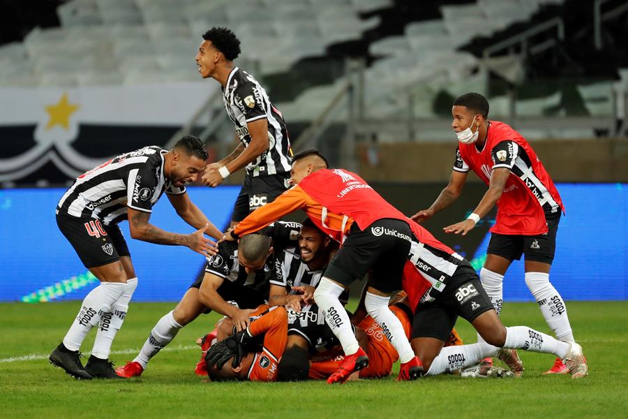 ¡Con polémica! Atlético Mineiro se deshizo de Boca en penales y avanzó en Copa Libertadores