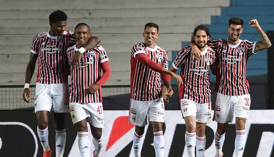 Racing de Arias y Mena sucumbió ante Sao Paulo y se despidió de la Copa Libertadores