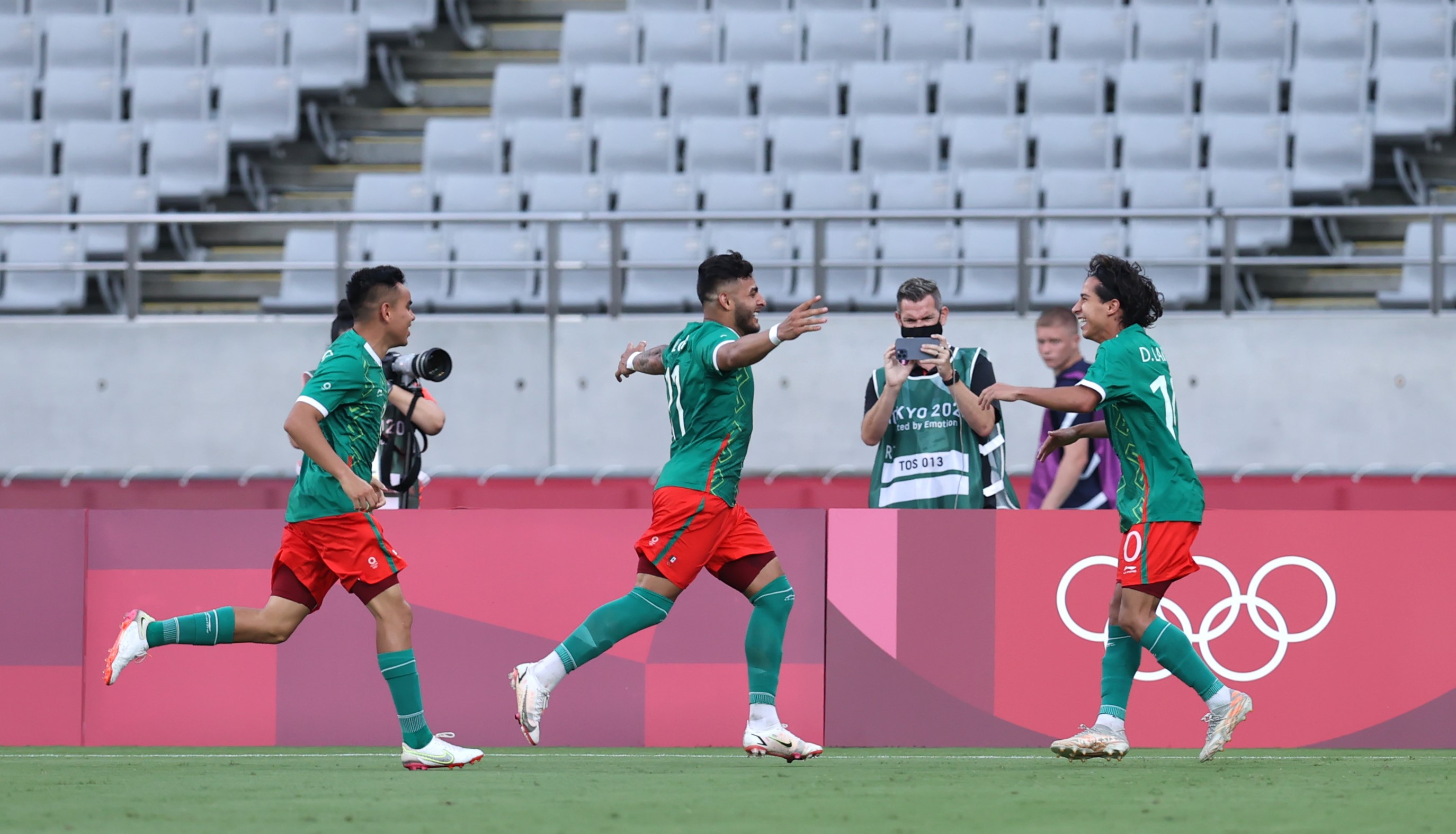 México tuvo estreno soñado en los Juegos Olímpicos con una goleada a Francia