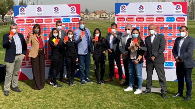 ANFP anunció igualdad en las condiciones laborales de las árbitras FIFA