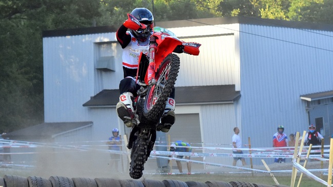 Ruy Barbosa logró medalla de bronce en Mundial de Moto Enduro FIM