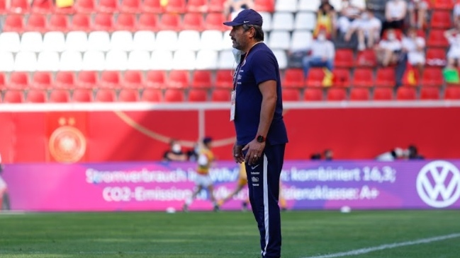 José Letelier tras derrota con Canadá: No es fácil jugar con estas selecciones, pero Chile luchó