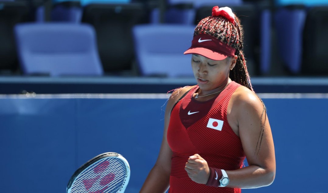 Naomi Osaka debutó con sólida victoria en el tenis femenino de Tokio 2020
