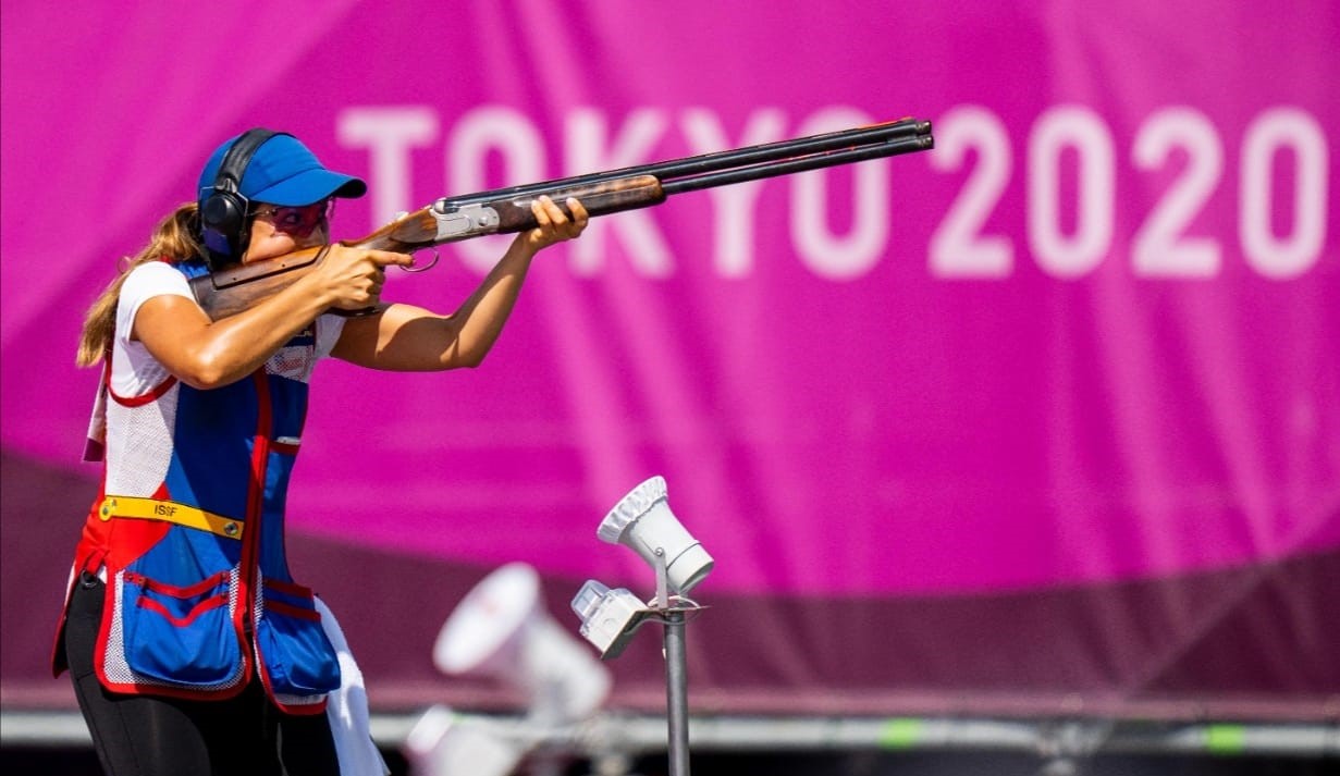 Francisca Crovetto complicó sus chances de avanzar a la final del tiro skeet en los Juegos Olímpicos