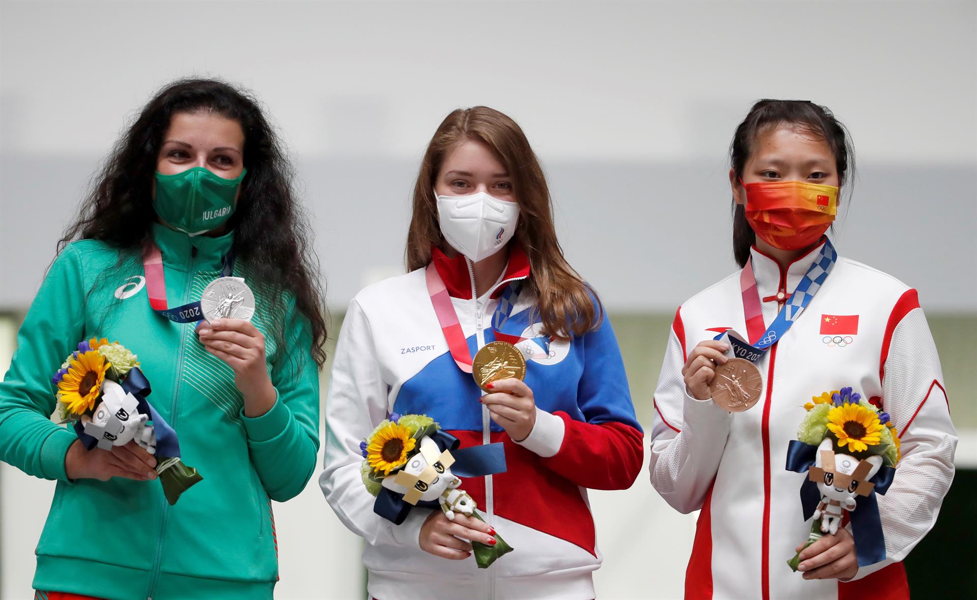 Vitalina Batsarashkina rompió récord olímpico y ganó medalla de oro en pistola 10 metros
