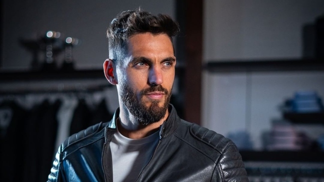 Larrivey y su nueva faceta de modelo: Lo más difícil es hacer todo naturalmente, como si fuera actor