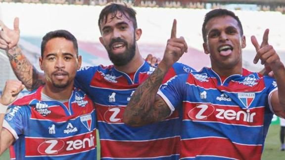 Fortaleza de Angelo Henríquez tumbó a Bragantino y se metió en la pelea en el Brasileirao