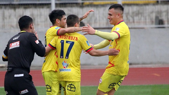 Deportes Iberia venció a Indepediente de Cauquenes y sigue firme en el liderato de Segunda División