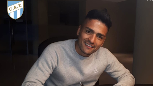 Felipe Campos fue oficializado como nuevo refuerzo de Atlético Tucumán