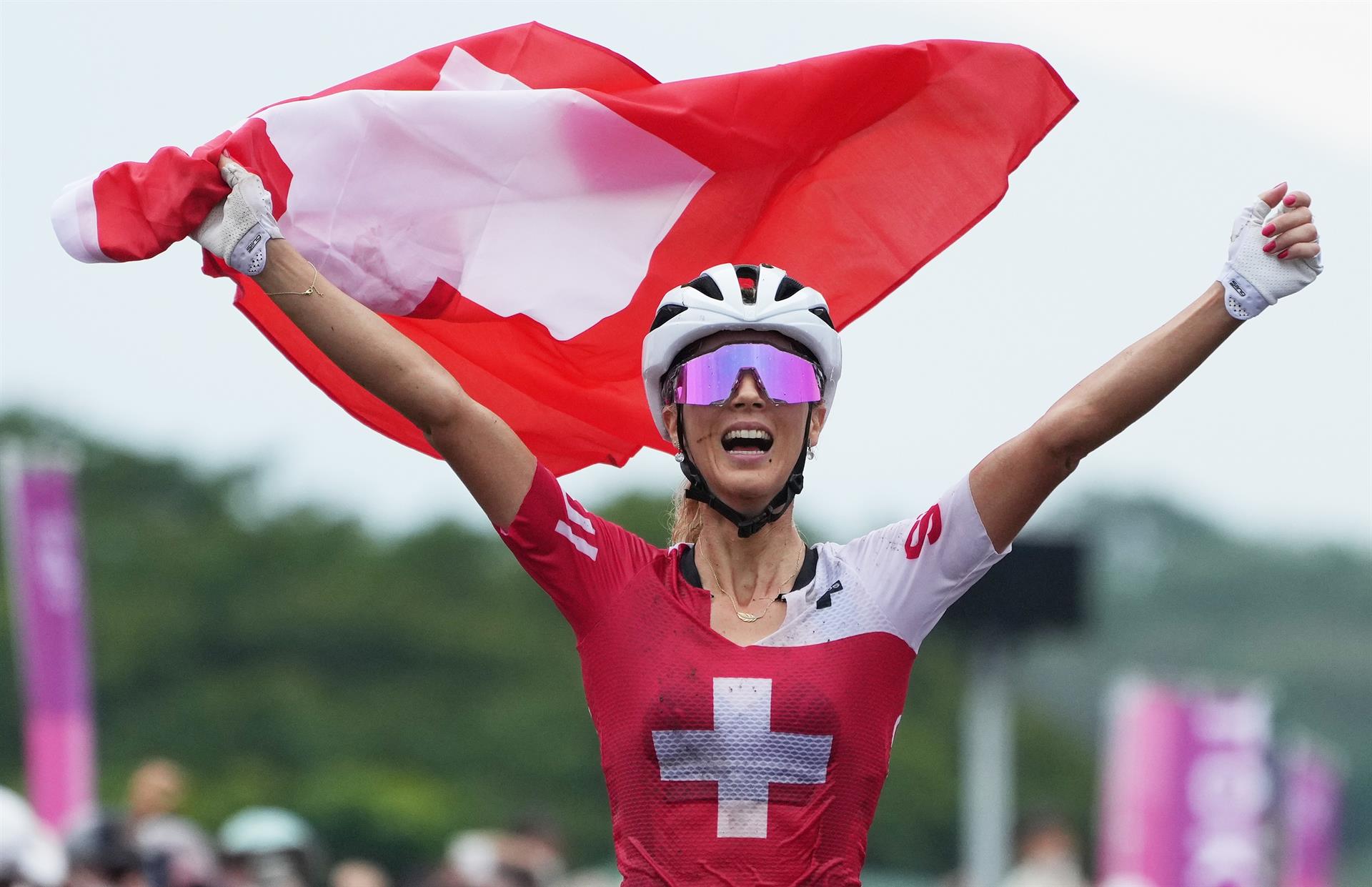 La suiza Jolanda Neff se proclamó campeona olímpica de mountain bike en Tokio 2020
