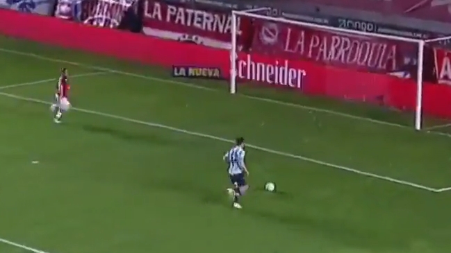 El increíble gol desperdiciado por jugador de Argentinos Juniors