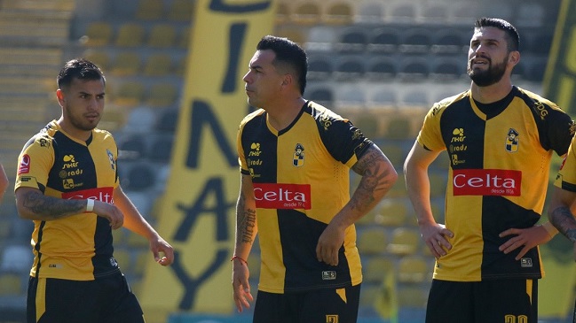 Coquimbo y Puerto Montt pusieron en riesgo la cima con empate que tuvo penal errado por Paredes