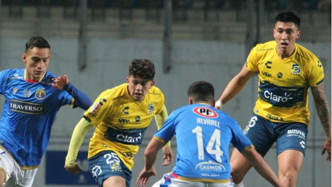 Everton se impuso con autoridad a Audax Italiano y acortó distancias con el liderato del torneo