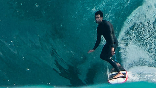 Serie web “Searching Perú” revela mejores olas para surfear en ese país