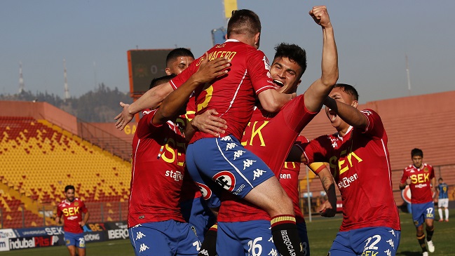 Unión Española volvió a los festejos con cómodo triunfo sobre Huachipato