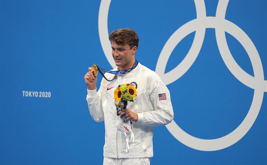 El estadounidense Robert Finke es el primer campeón olímpico de los 800 libre