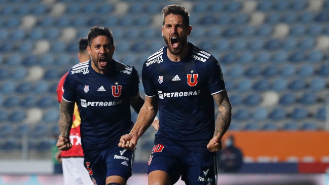Joaquín Larrivey anotó en la recta final y dio ilusión a la U frente a Ñublense en Rancagua
