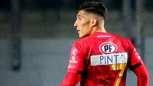 Mathías Pinto lamentó improvisada camiseta en duelo ante la U: Fue una falta de respeto hacia mí