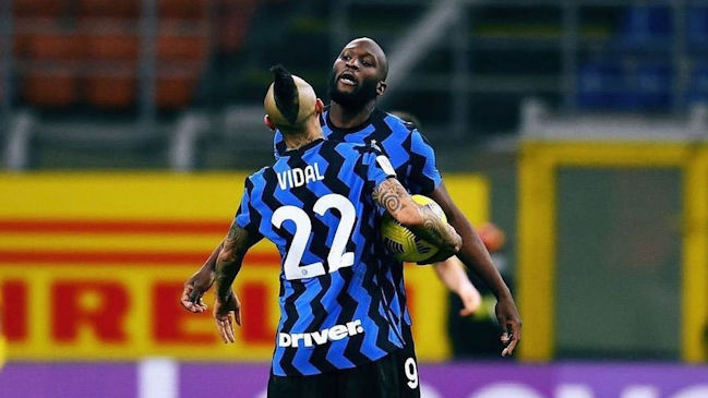 Vidal continúa su exigente puesta a físico con su “hermanito” Romelu Lukaku